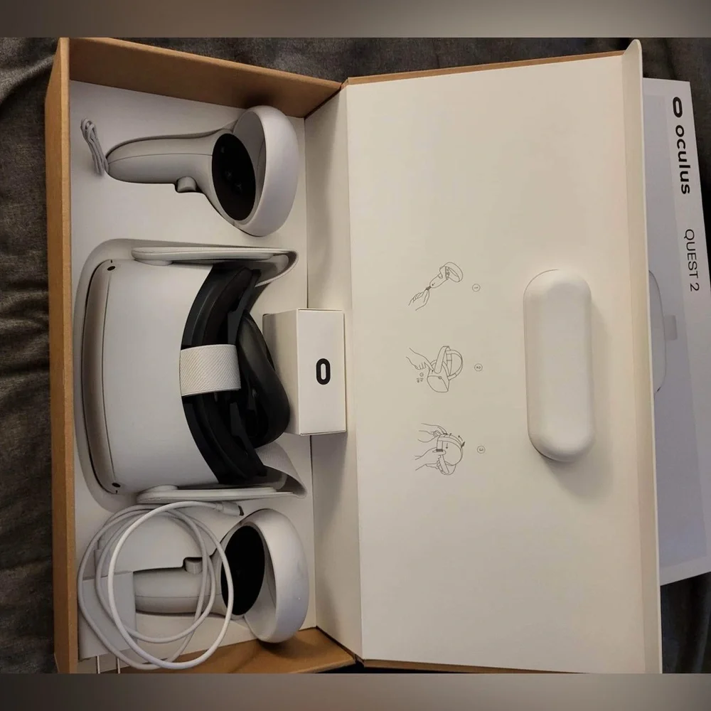 Meta Quest 2 - Virtual Reality Headset - 128 GB